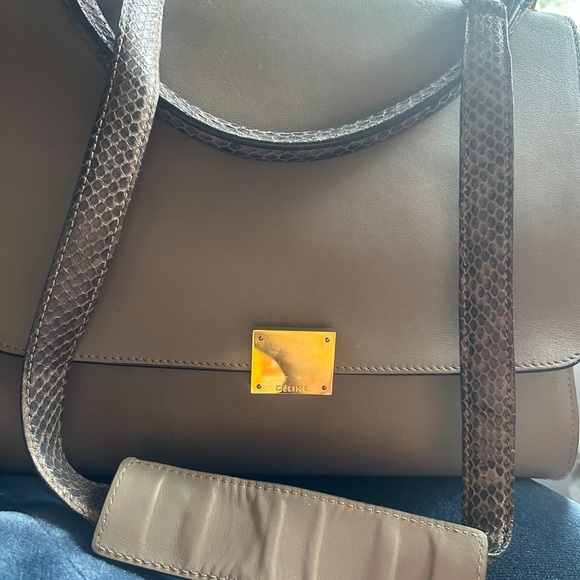2103 Authentic Celine Trapeze Bag with snake handle & crossbody strap. - Picture 10 of 10